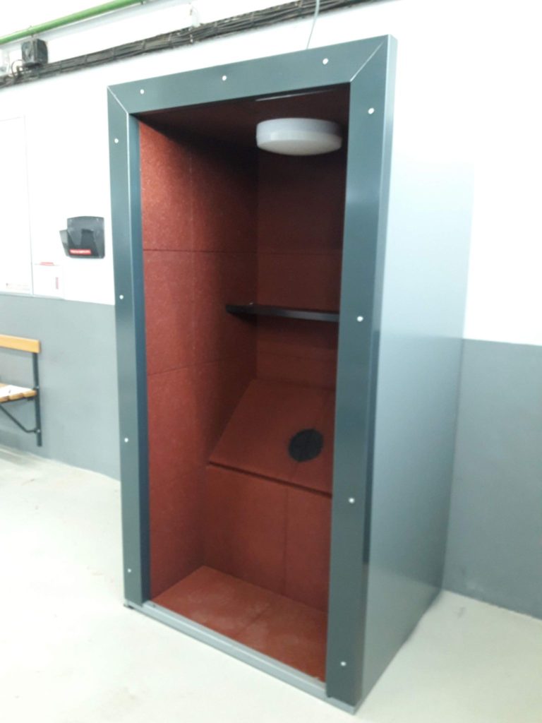 Weapon unloading area ck technology stand de tir shooting range